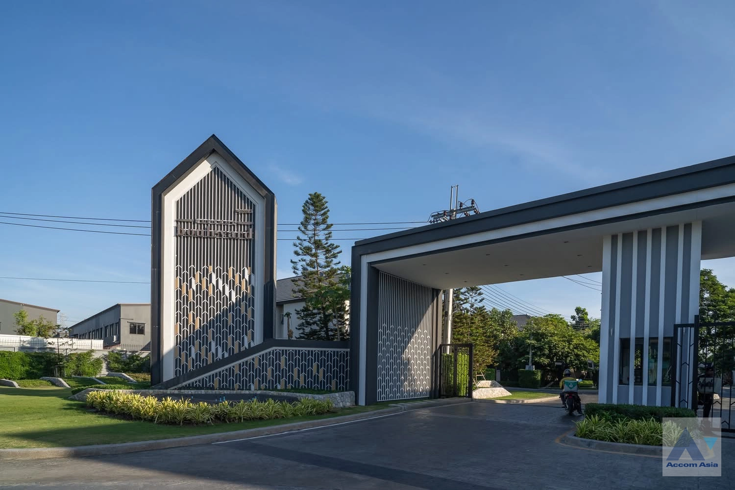  3 br House for rent and sale in Latkrabang ,Bangkok  at Bangkok Boulevard Rama 9 AA44595