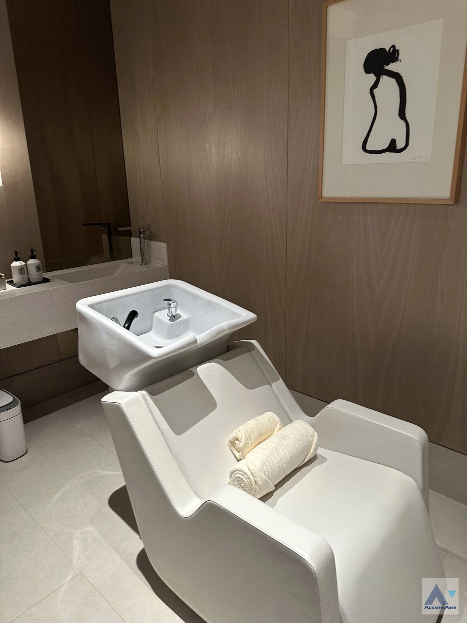  3 br Condominium for rent and sale in Ploenchit ,Bangkok MRT Lumphini at ONE Bangkok AA43179