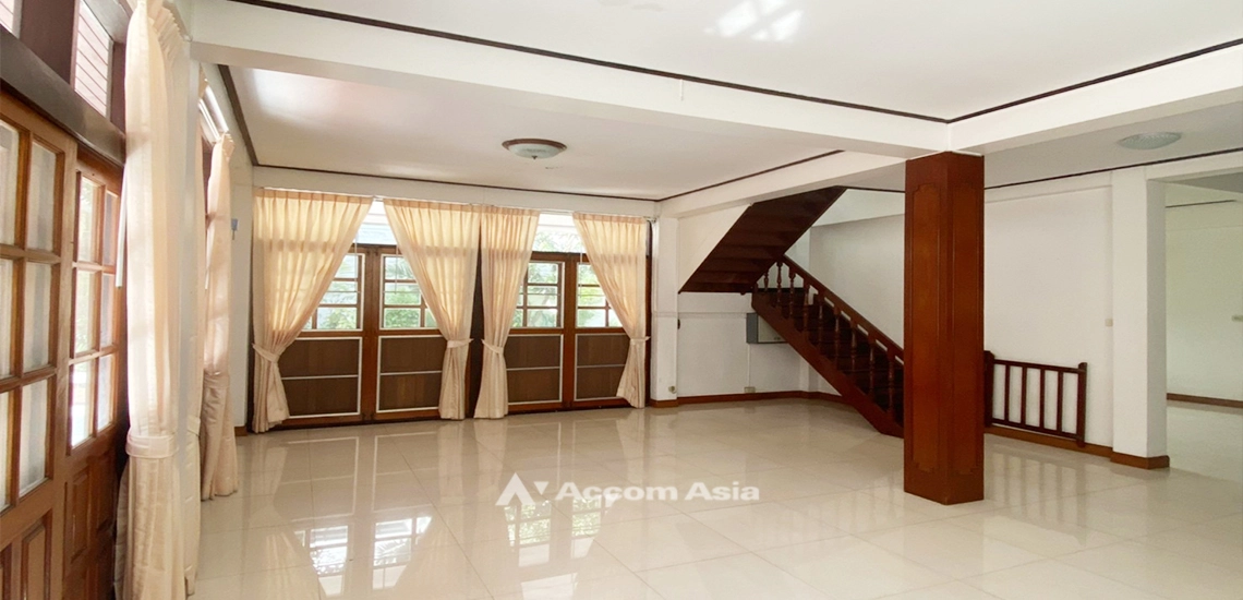 5  3 br House For Sale in Sukhumvit ,Bangkok BTS Thong Lo 910003