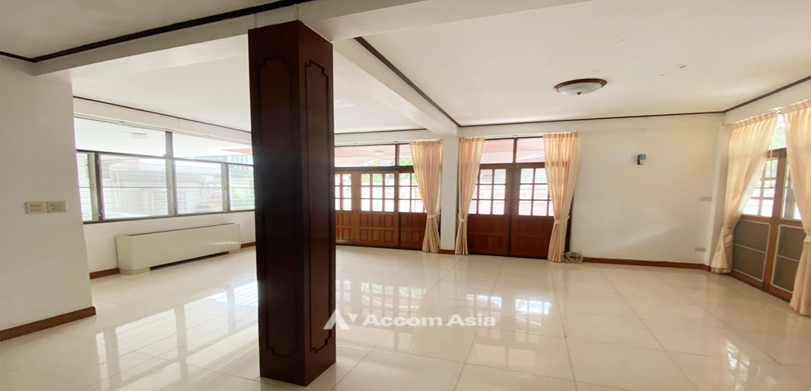 7  3 br House for rent and sale in sukhumvit ,Bangkok BTS Thong Lo 910003