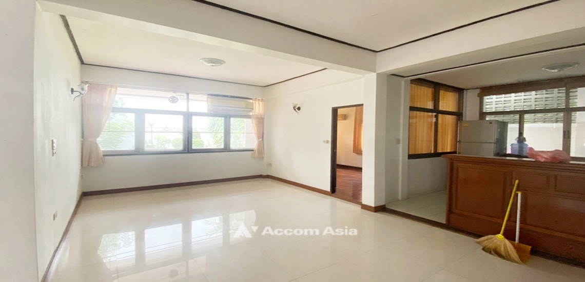 8  3 br House for rent and sale in sukhumvit ,Bangkok BTS Thong Lo 910003