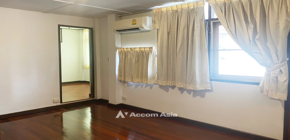 19  3 br House For Sale in Sukhumvit ,Bangkok BTS Thong Lo 910003