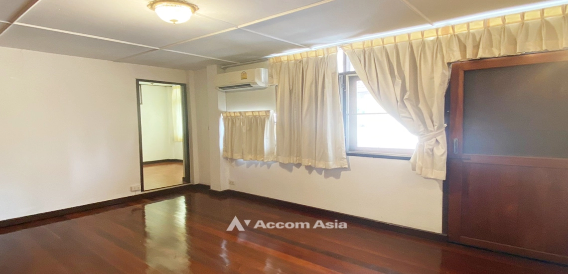20  3 br House For Sale in Sukhumvit ,Bangkok BTS Thong Lo 910003
