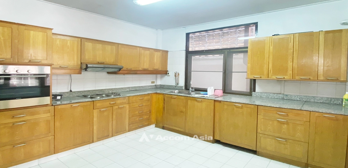 24  3 br House For Sale in Sukhumvit ,Bangkok BTS Thong Lo 910003