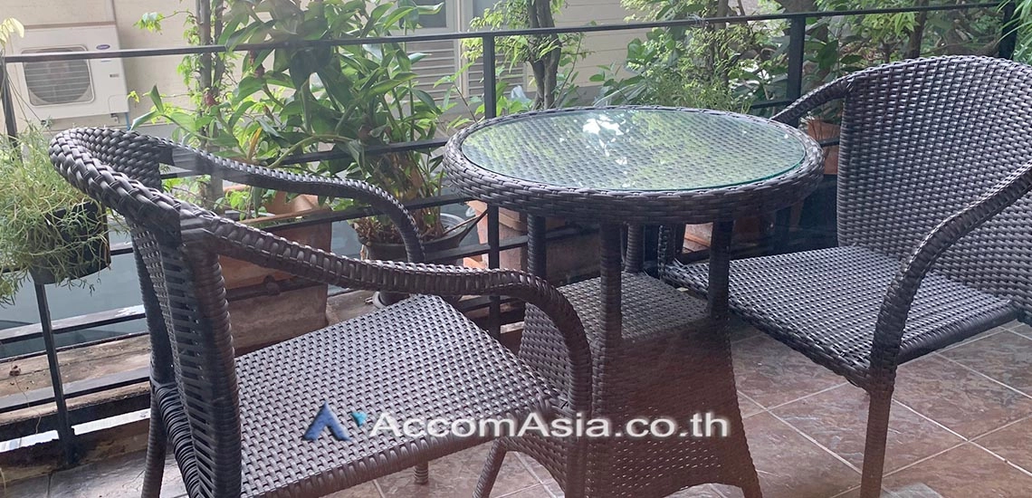 10  3 br Apartment For Rent in Phaholyothin ,Bangkok BTS Ari at Low-rise Apartment 750m. walk to BTS 110015