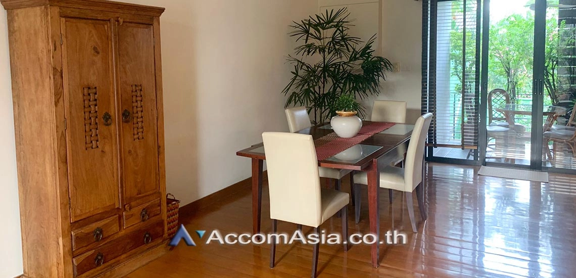 6  3 br Apartment For Rent in Phaholyothin ,Bangkok BTS Ari at Low-rise Apartment 750m. walk to BTS 110015