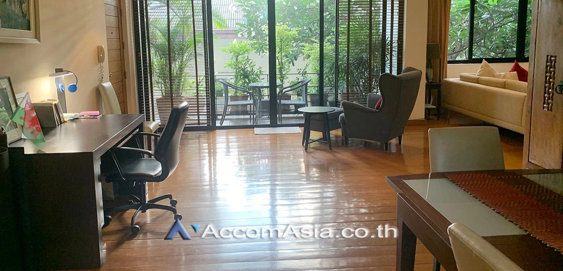 5  3 br Apartment For Rent in Phaholyothin ,Bangkok BTS Ari at Low-rise Apartment 750m. walk to BTS 110015