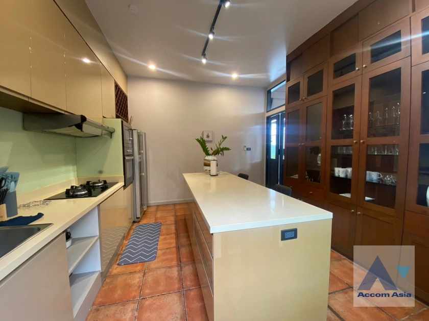 10  5 br House for rent and sale in Sukhumvit ,Bangkok BTS Thong Lo 610024