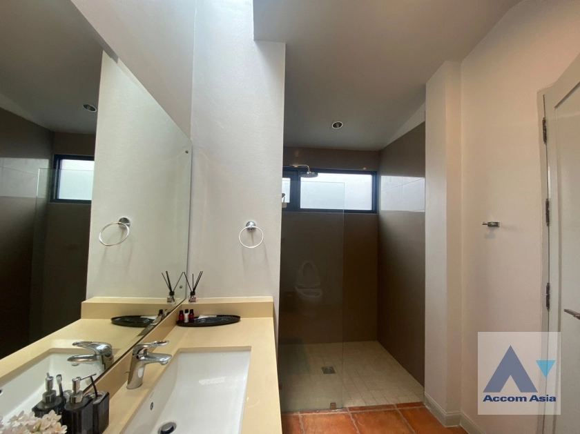 23  5 br House for rent and sale in Sukhumvit ,Bangkok BTS Thong Lo 610024