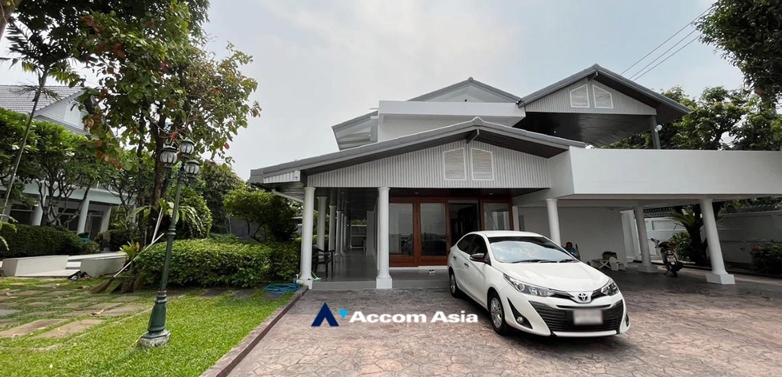 5  5 br House for rent and sale in Sukhumvit ,Bangkok BTS Ekkamai 610073