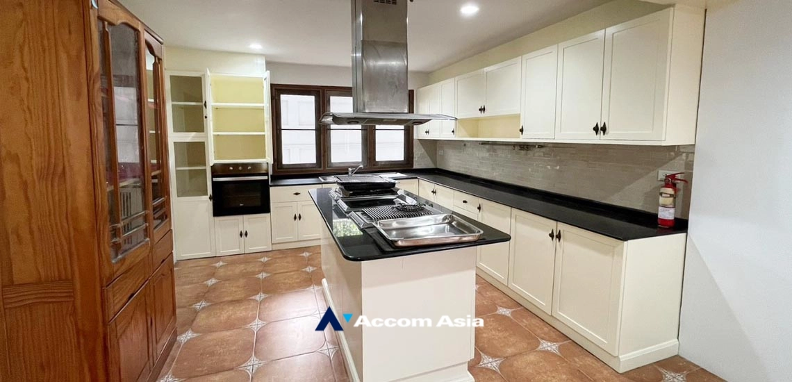 8  5 br House for rent and sale in Sukhumvit ,Bangkok BTS Ekkamai 610073