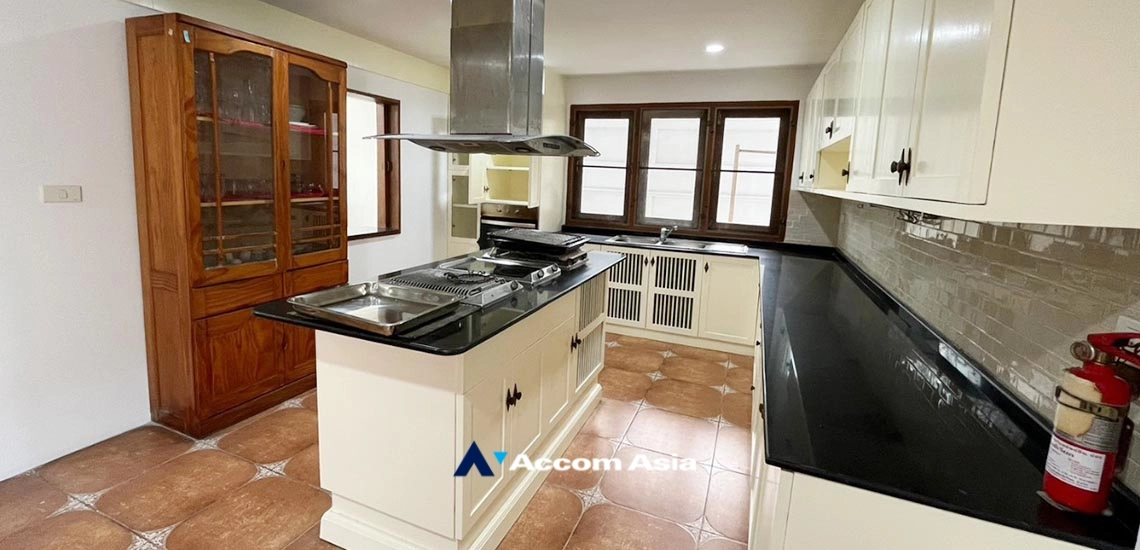 7  5 br House for rent and sale in Sukhumvit ,Bangkok BTS Ekkamai 610073