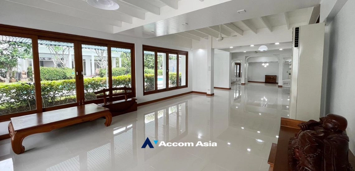 10  5 br House for rent and sale in Sukhumvit ,Bangkok BTS Ekkamai 610073