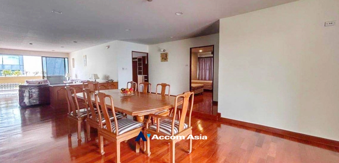  1  3 br Apartment For Rent in Sukhumvit ,Bangkok BTS Phrom Phong at 2 Units per Floor 1007201