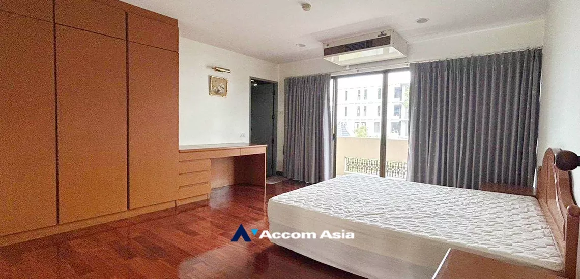 5  3 br Apartment For Rent in Sukhumvit ,Bangkok BTS Phrom Phong at 2 Units per Floor 1007201