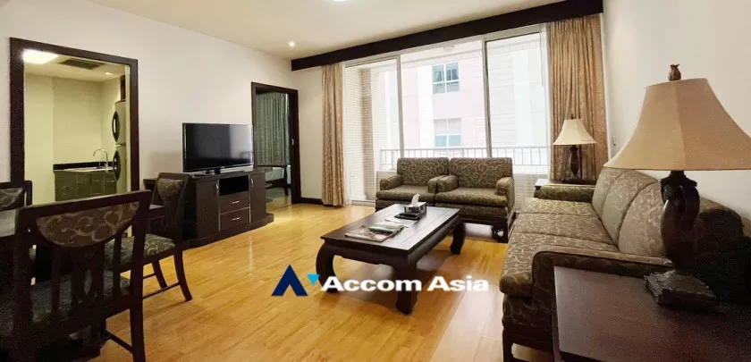 2 Bedrooms  Condominium For Rent in Ploenchit, Bangkok  near BTS Chitlom (2000204)