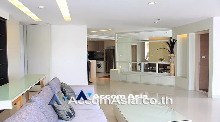  3 Bedrooms  Condominium For Sale in Ploenchit, Bangkok  near BTS Ploenchit (210103)