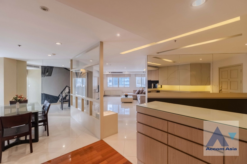 5  3 br Condominium For Sale in Ploenchit ,Bangkok BTS Ploenchit at Witthayu Complex 210103