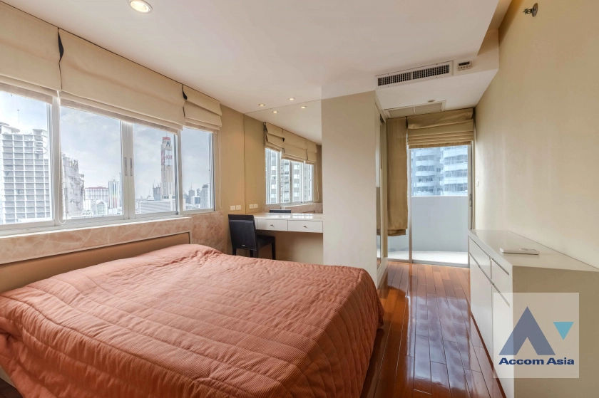 8  3 br Condominium For Sale in Ploenchit ,Bangkok BTS Ploenchit at Witthayu Complex 210103
