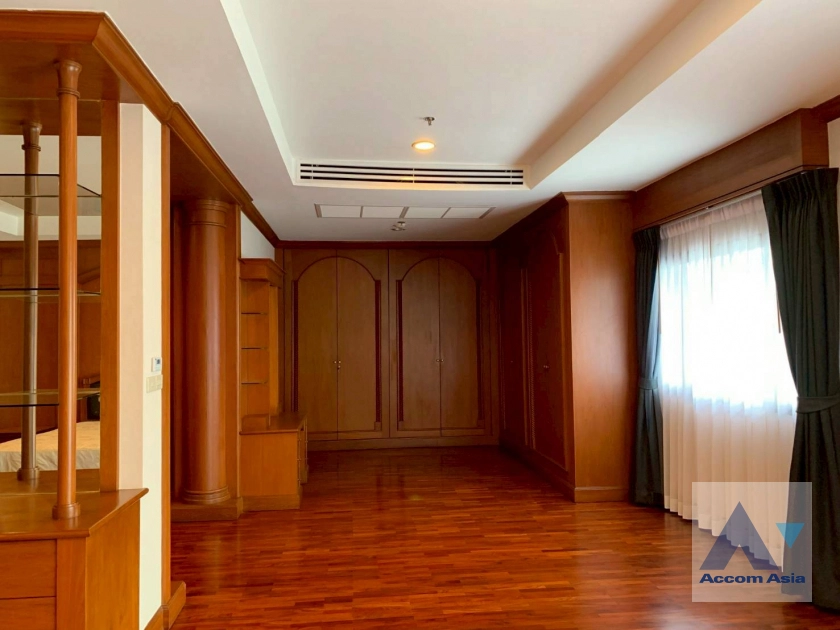 7  4 br Apartment for rent and sale in Sukhumvit ,Bangkok BTS Asok - MRT Sukhumvit at Perfect Apartment for Big Family, Prime Location Near Main Street 610190