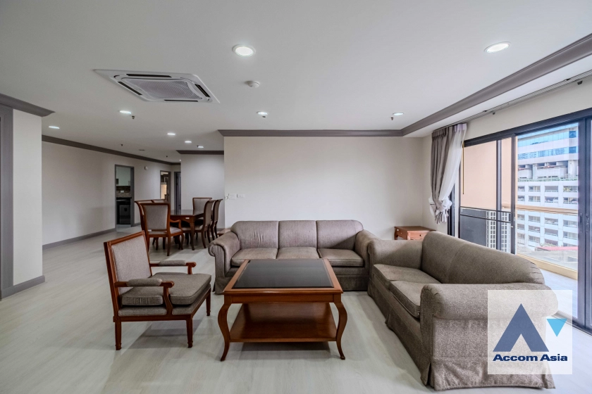  2  3 br Apartment For Rent in Sukhumvit ,Bangkok MRT Sukhumvit - BTS Asok at Perfect Apartment for Big Family, Prime Location Near Main Street 610191