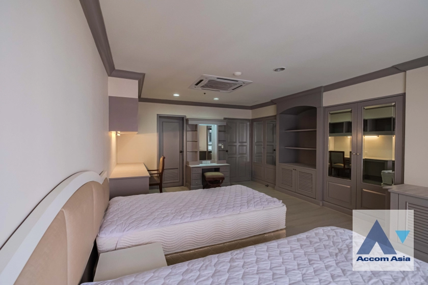 17  3 br Apartment For Rent in Sukhumvit ,Bangkok MRT Sukhumvit - BTS Asok at Perfect Apartment for Big Family, Prime Location Near Main Street 610191