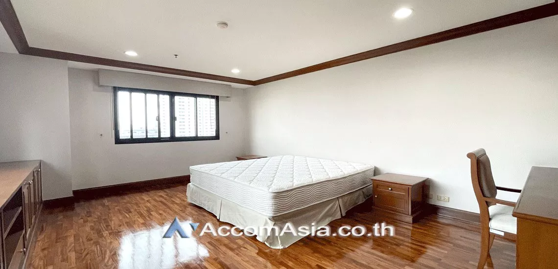 10  3 br Apartment For Rent in Sukhumvit ,Bangkok BTS Asok - MRT Sukhumvit at Comfortable for Living 310193