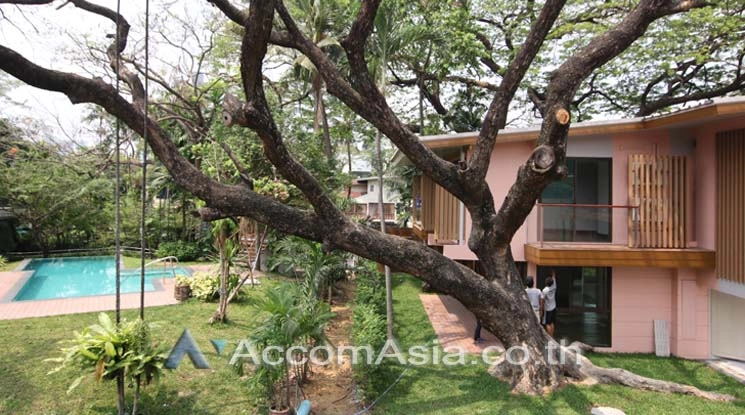 unitPet friendly |  Nature-inspired home in lush compound with pool and family space (5005703)