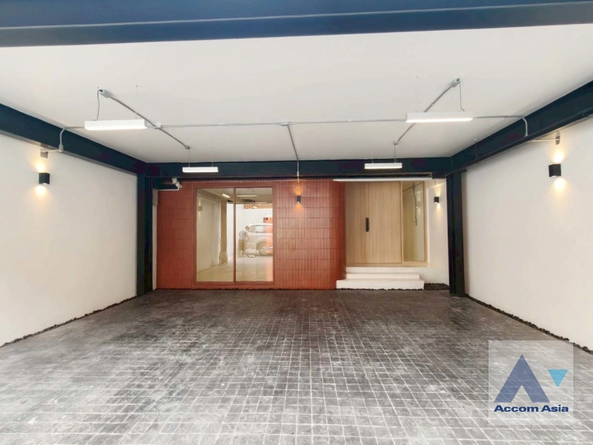 42  6 br House For Rent in Sukhumvit ,Bangkok BTS Phrom Phong 1110221