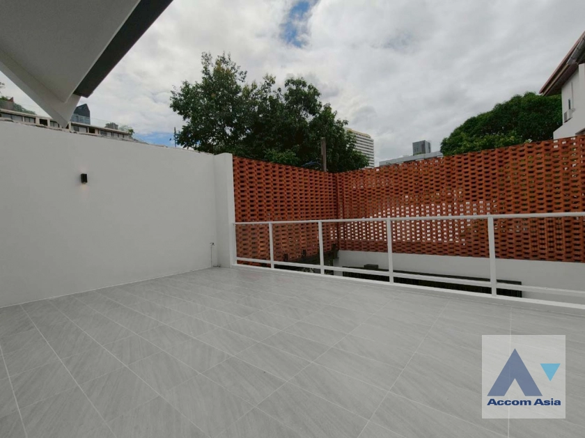 15  6 br House For Rent in Sukhumvit ,Bangkok BTS Phrom Phong 1110221