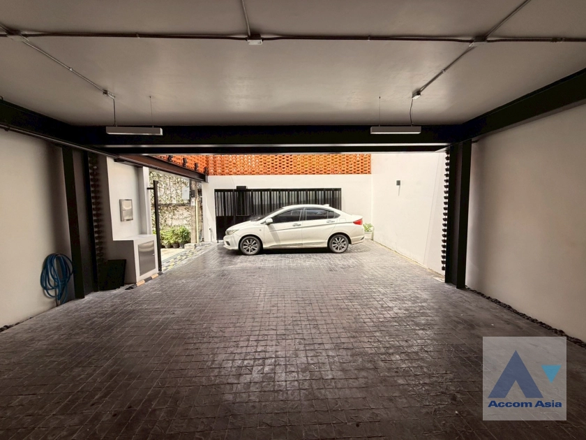 41  6 br House For Rent in Sukhumvit ,Bangkok BTS Phrom Phong 1110221