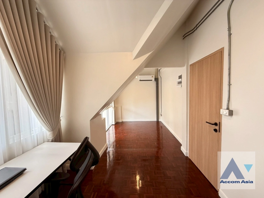 21  6 br House For Rent in Sukhumvit ,Bangkok BTS Phrom Phong 1110221