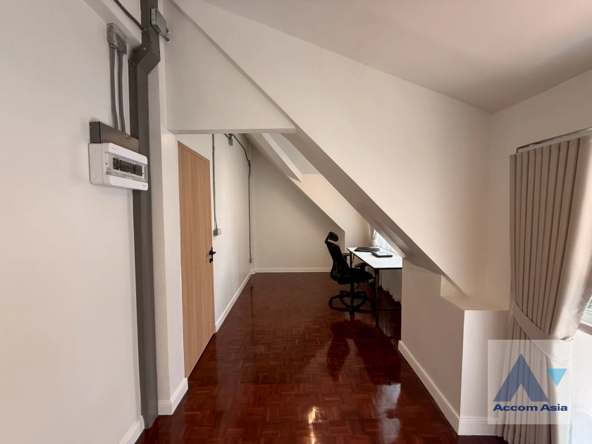 23  6 br House For Rent in Sukhumvit ,Bangkok BTS Phrom Phong 1110221