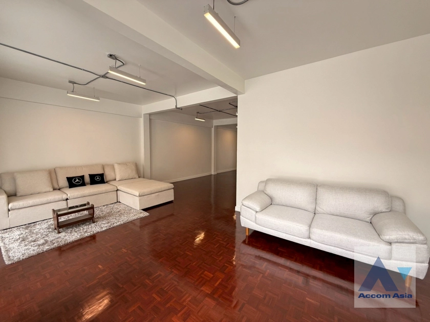 13  6 br House For Rent in Sukhumvit ,Bangkok BTS Phrom Phong 1110221