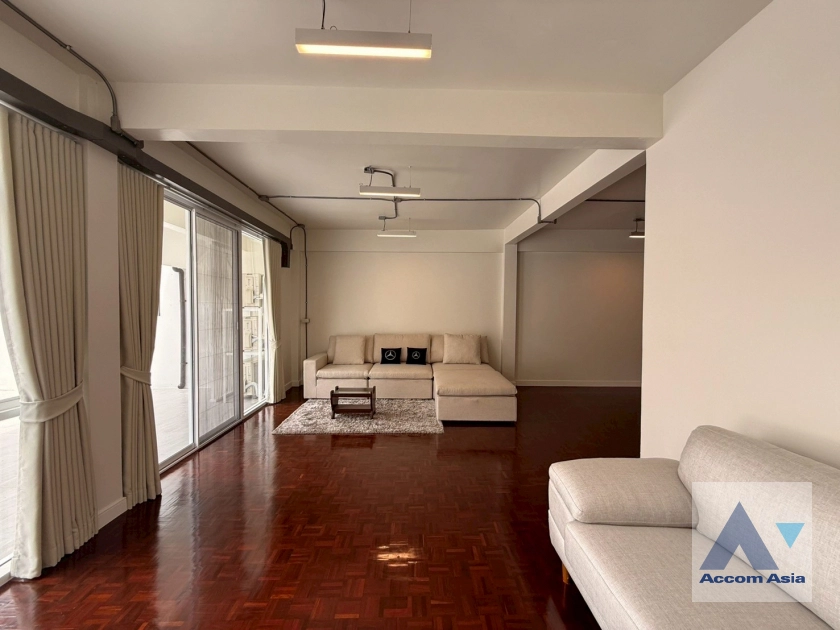 10  6 br House For Rent in Sukhumvit ,Bangkok BTS Phrom Phong 1110221