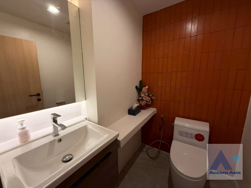 37  6 br House For Rent in Sukhumvit ,Bangkok BTS Phrom Phong 1110221