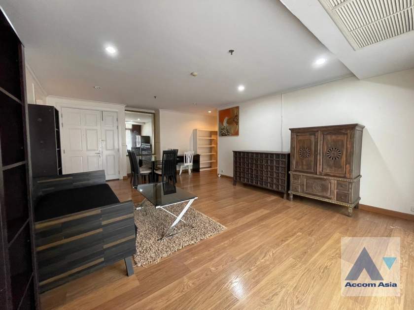 unit 3 Bedrooms  Condominium For Rent & Sale in Sukhumvit, Bangkok  near BTS Asok - MRT Sukhumvit (210225)