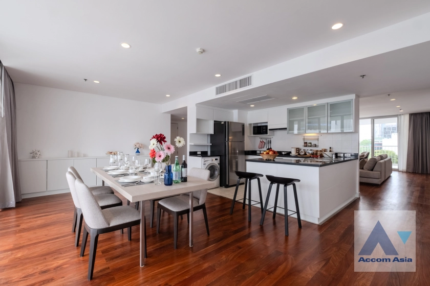  1  4 br Apartment For Rent in Sukhumvit ,Bangkok BTS Ekkamai at Ekkamai Family Apartment 210244