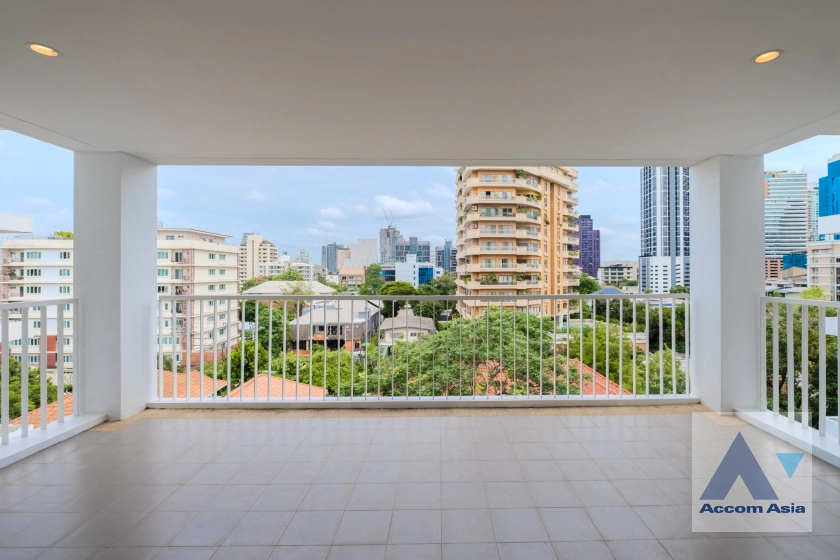 9  4 br Apartment For Rent in Sukhumvit ,Bangkok BTS Ekkamai at Ekkamai Family Apartment 210244