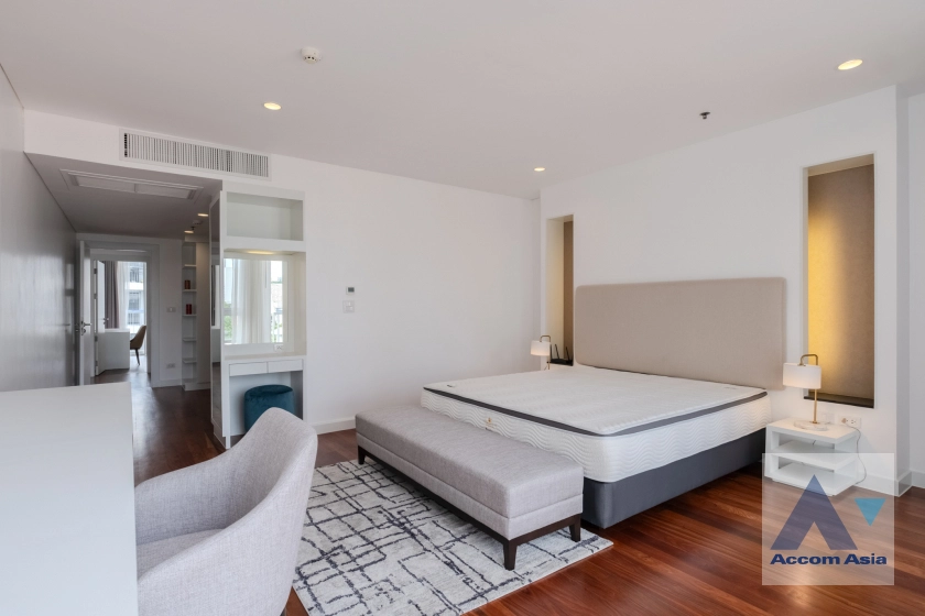 13  4 br Apartment For Rent in Sukhumvit ,Bangkok BTS Ekkamai at Ekkamai Family Apartment 210244