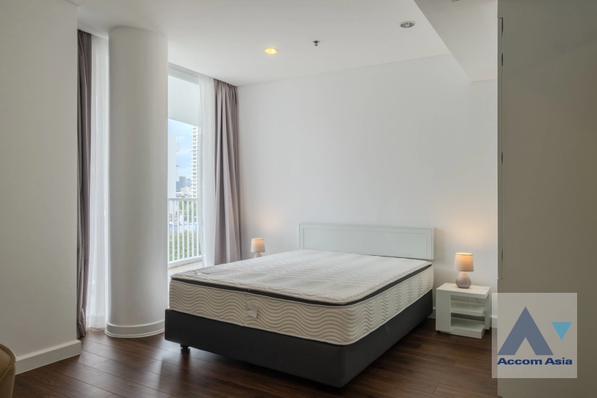 20  4 br Apartment For Rent in Sukhumvit ,Bangkok BTS Ekkamai at Ekkamai Family Apartment 210244