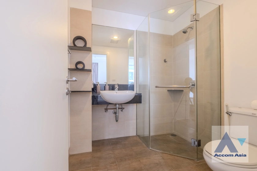 23  4 br Apartment For Rent in Sukhumvit ,Bangkok BTS Ekkamai at Ekkamai Family Apartment 210244