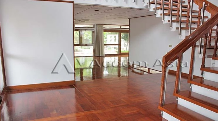 6  3 br House For Rent in Sukhumvit ,Bangkok BTS Phra khanong 410230