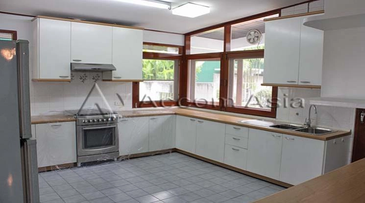 8  3 br House For Rent in Sukhumvit ,Bangkok BTS Phra khanong 410230