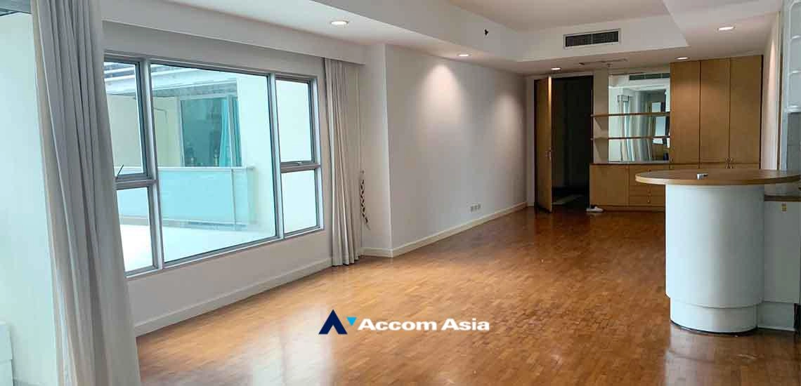 unit 3 Bedrooms  Condominium For Rent & Sale in Sathorn, Bangkok  near BRT Thanon Chan (210353)