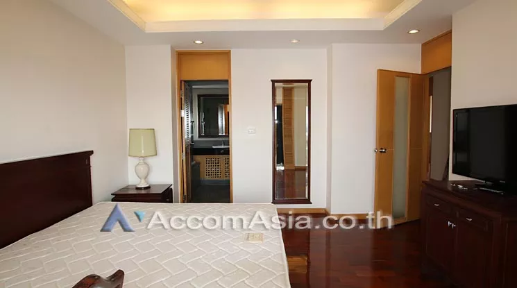 6  4 br Apartment For Rent in Sathorn ,Bangkok MRT Lumphini at Living with natural 810310
