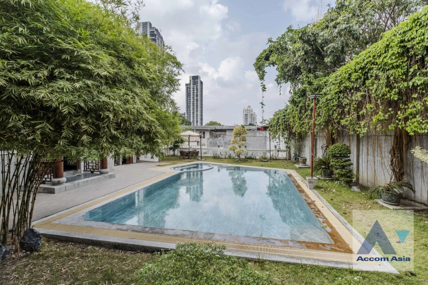 Garden, Newly renovated, Fully Furnished, Private Swimming Pool |  House For Rent in Sathorn, Bangkok  near BRT Technic Krungthep (910295)