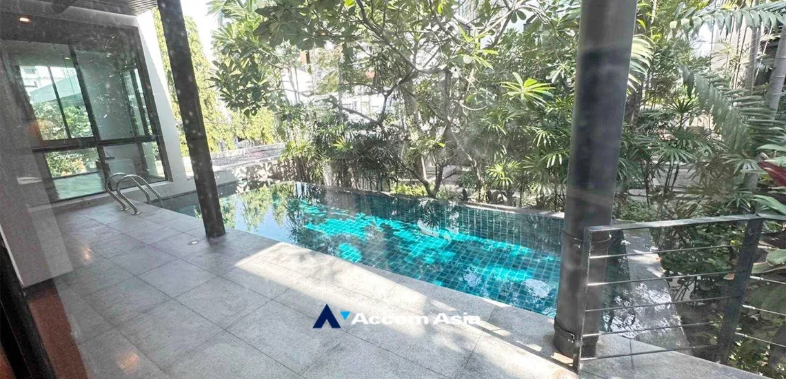 Private Swimming Pool |  4 Bedrooms  House For Rent in Sukhumvit, Bangkok  near BTS Ekkamai (610266)