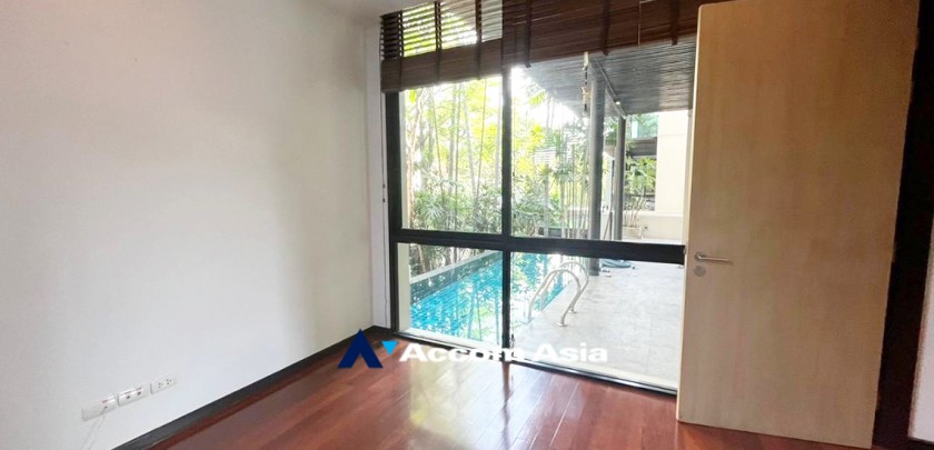 7  4 br House For Rent in Sukhumvit ,Bangkok BTS Ekkamai at Luxury House with private pool in Ekkamai 610267