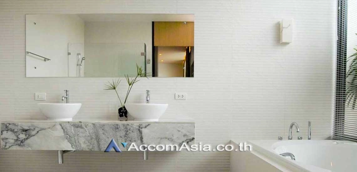 5  3 br House For Rent in Sukhumvit ,Bangkok BTS Ekkamai at Luxury House with private pool in Ekkamai 610268